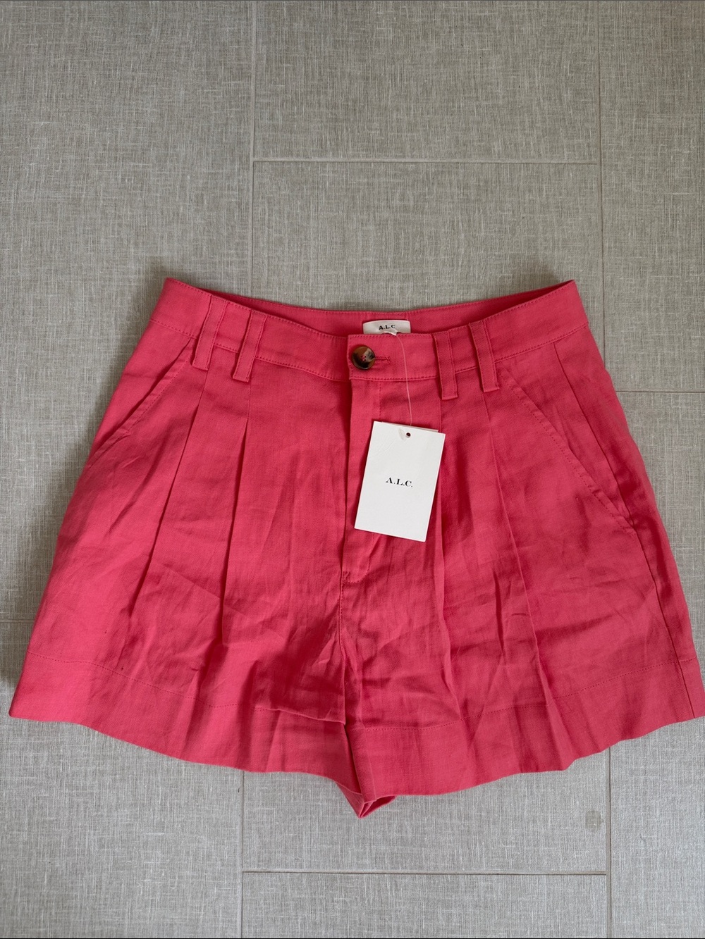 NWT A.L.C. Mateo Linen-Blend Pleated Tailored Shorts in Coral Pink Size 4